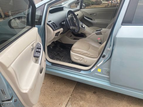 Used 2012 Toyota Prius Four image 10