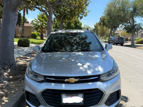 Used 2018 Chevrolet Trax LT w/ LT Convenience Package AWD/4WD image 16