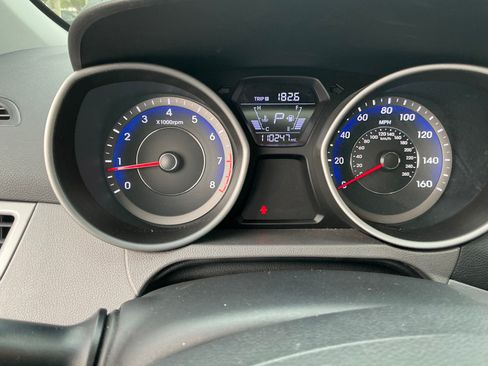 Used 2015 Hyundai Elantra Sport image 12