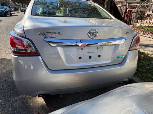 Used 2014 Nissan Altima 2.5 SL w/ Technology Package image 2