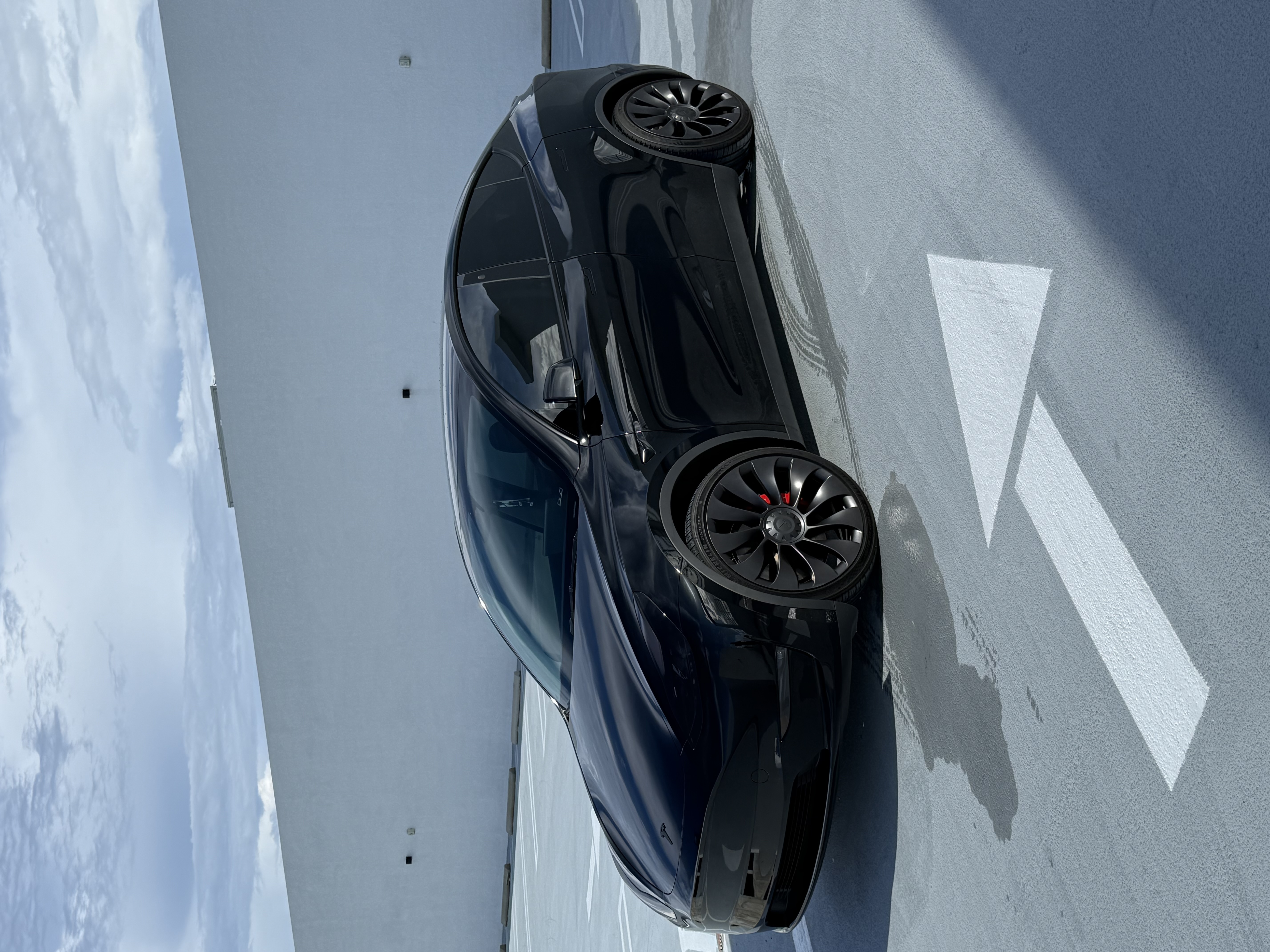 Used 2023 Tesla Model Y Performance AWD/4WD image 1