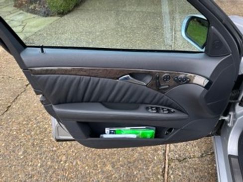 Used 2006 Mercedes-Benz E 350 Sedan image 11