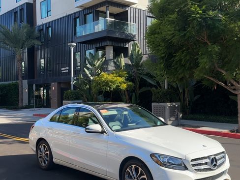 Used 2016 Mercedes-Benz C 300 Sedan image 5
