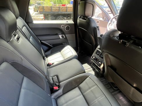 Used 2022 Land Rover Range Rover Sport HST AWD/4WD image 10