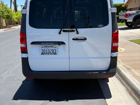 Used 2019 Mercedes-Benz Metris image 6