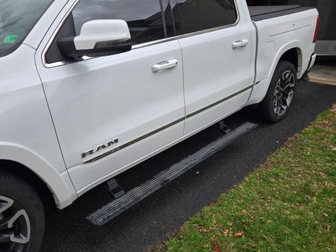 Used 2025 RAM 1500 Limited image 2