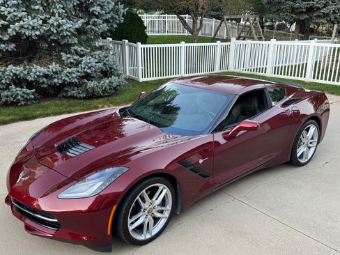 Used 2019 Chevrolet Corvette Stingray Coupe w/ 1LT image 20