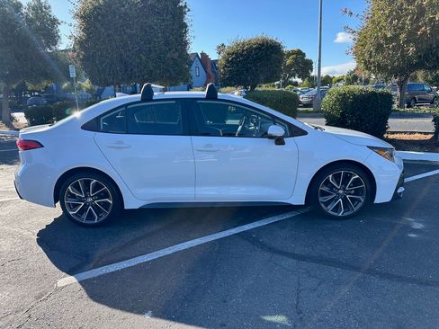 Used 2020 Toyota Corolla SE FWD image 11