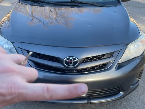 Used 2012 Toyota Corolla L image 2