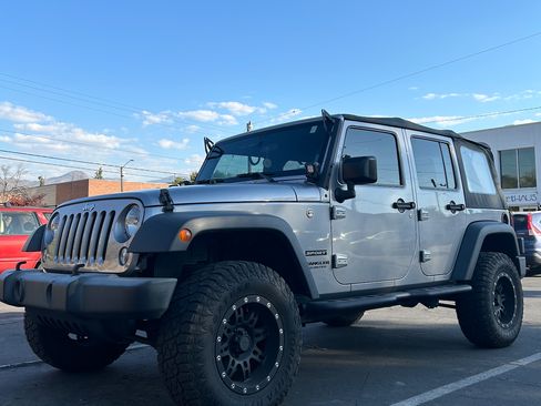 Used 2017 Jeep Wrangler Unlimited Sport w/ Max Tow Package image 2