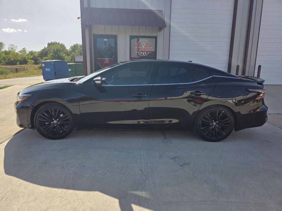 Used 2020 Nissan Maxima SR w/ Sport Mat Group FWD image 1
