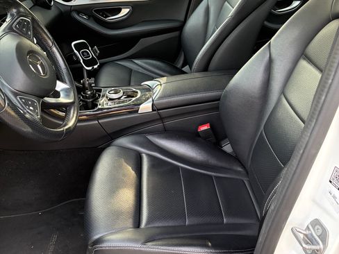 Used 2018 Mercedes-Benz C 300 Sedan image 4