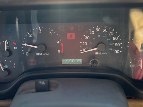 Used 2000 Jeep Wrangler Sahara image 10