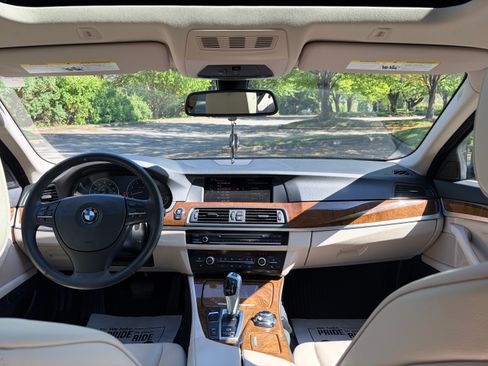 Used 2013 BMW 535i xDrive Sedan AWD/4WD image 17