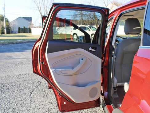 Used 2014 Ford Escape SE image 15