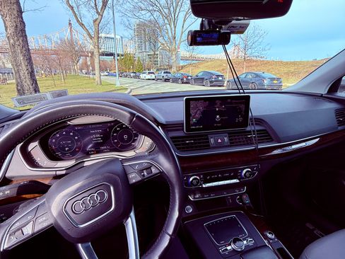 Used 2018 Audi Q5 2.0T Premium Plus image 11