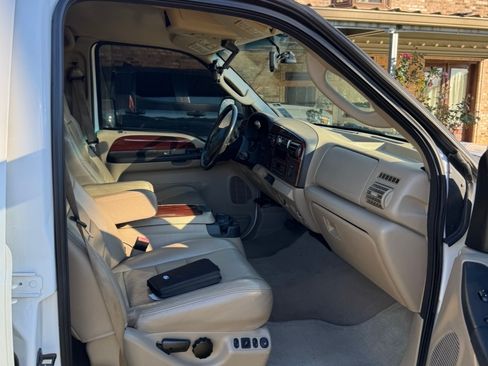 Used 2006 Ford F250 Lariat image 8