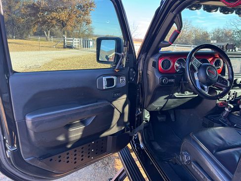 Used 2020 Jeep Gladiator Rubicon image 21