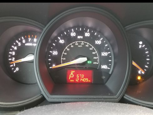 Used 2013 Kia Rio EX w/ Convenience Pkg image 4