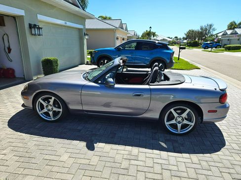 Used 2004 MAZDA MX-5 Miata MAZDASPEED image 4