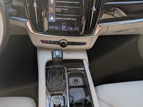 Used 2018 Volvo S90 T5 Momentum w/ Protection Package Premier image 8