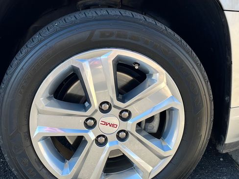 Used 2017 GMC Terrain Denali image 8