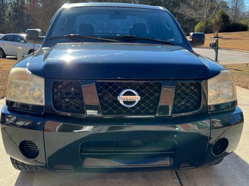 Used 2004 Nissan Titan XE image 21