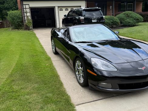 Used 2007 Chevrolet Corvette Convertible RWD image 14