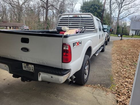 Used 2011 Ford F350 XLT w/ XLT Interior Pkg image 11