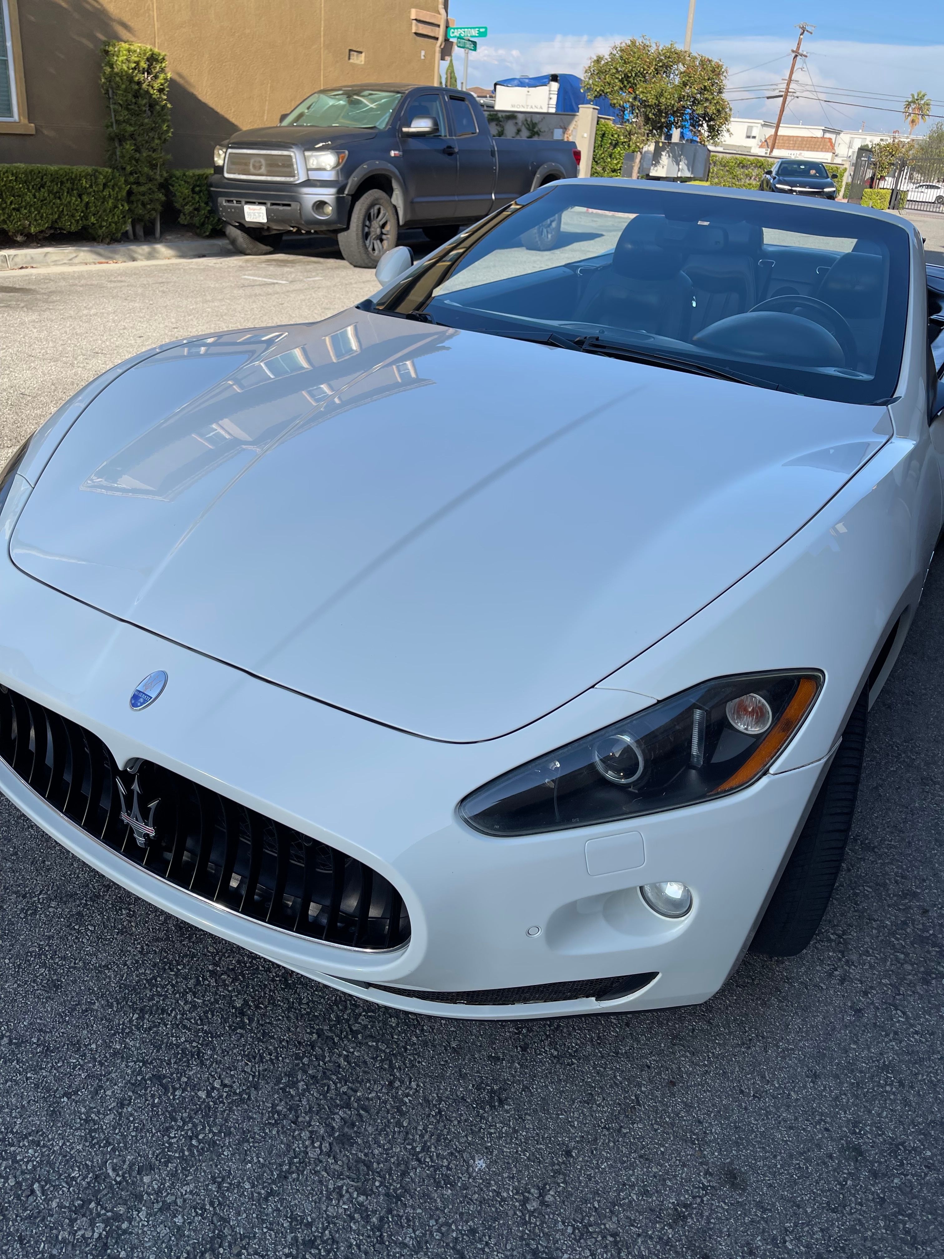 Used 2012 Maserati GranTurismo Convertible RWD image 2
