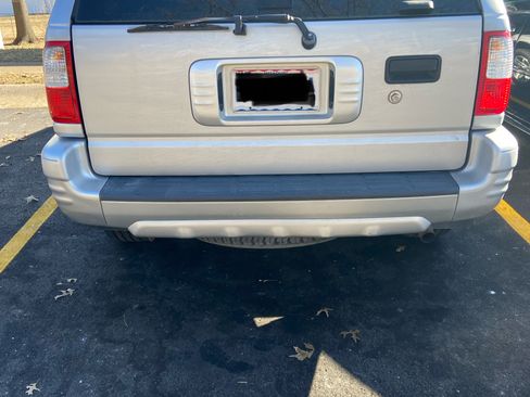 Used 2002 Isuzu Rodeo LS image 19