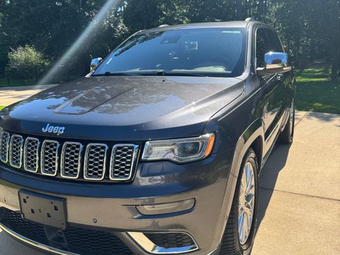 Used 2018 Jeep Grand Cherokee Summit AWD/4WD image 1
