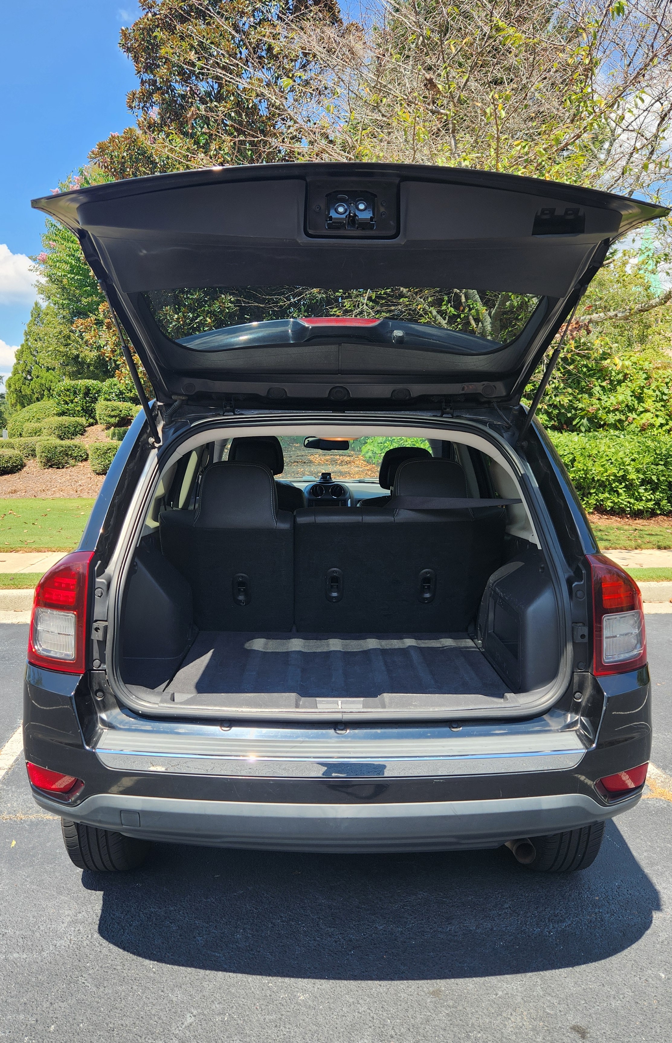 Used 2015 Jeep Compass High Altitude FWD image 5