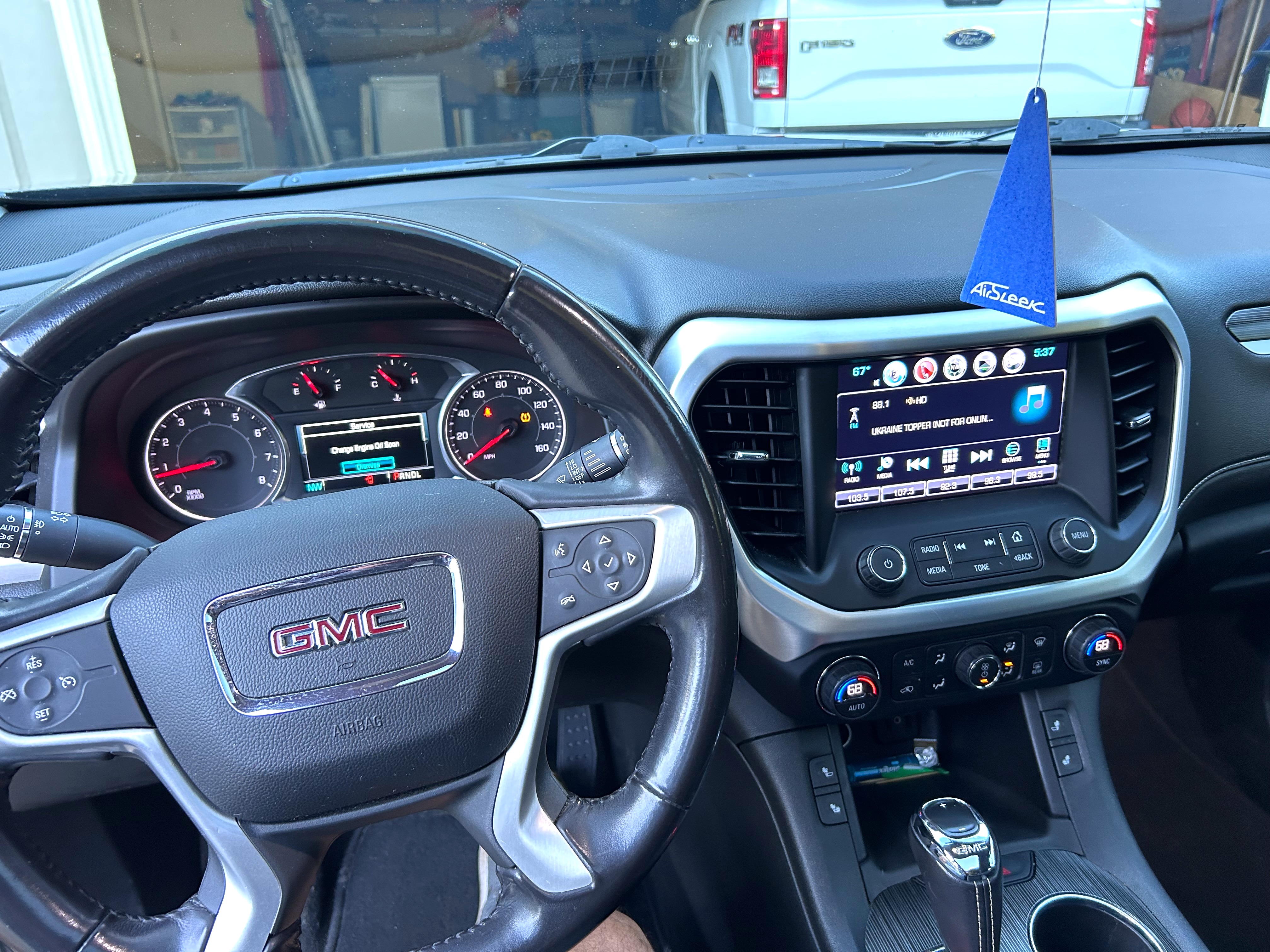Used 2018 GMC Acadia SLT FWD image 10