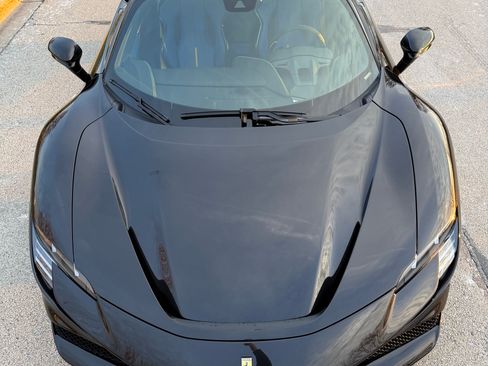 Used 2023 Ferrari SF90 Stradale image 2