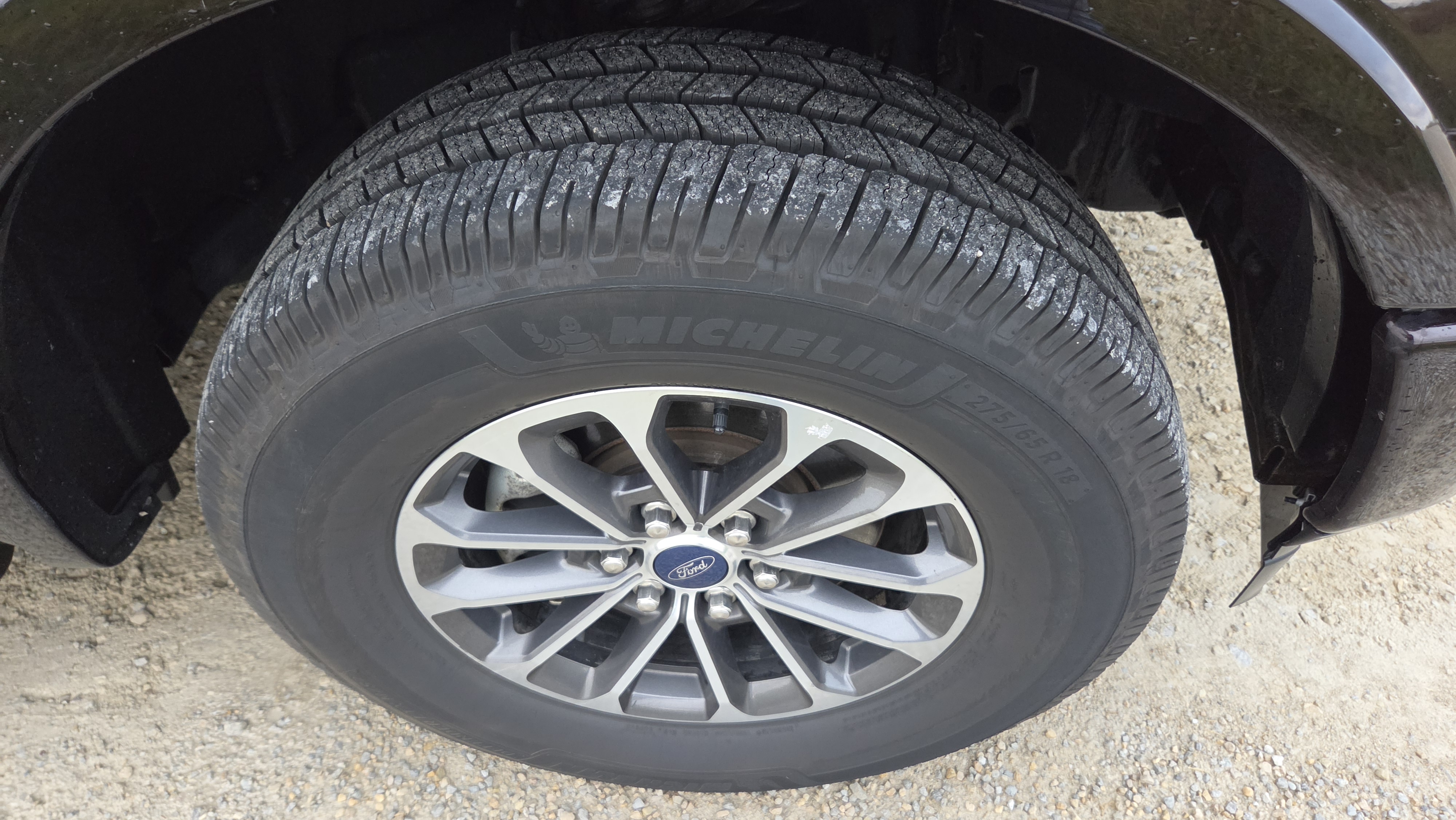 Used 2019 Ford F150 Lariat w/ Equipment Group 502A Luxury AWD/4WD image 11