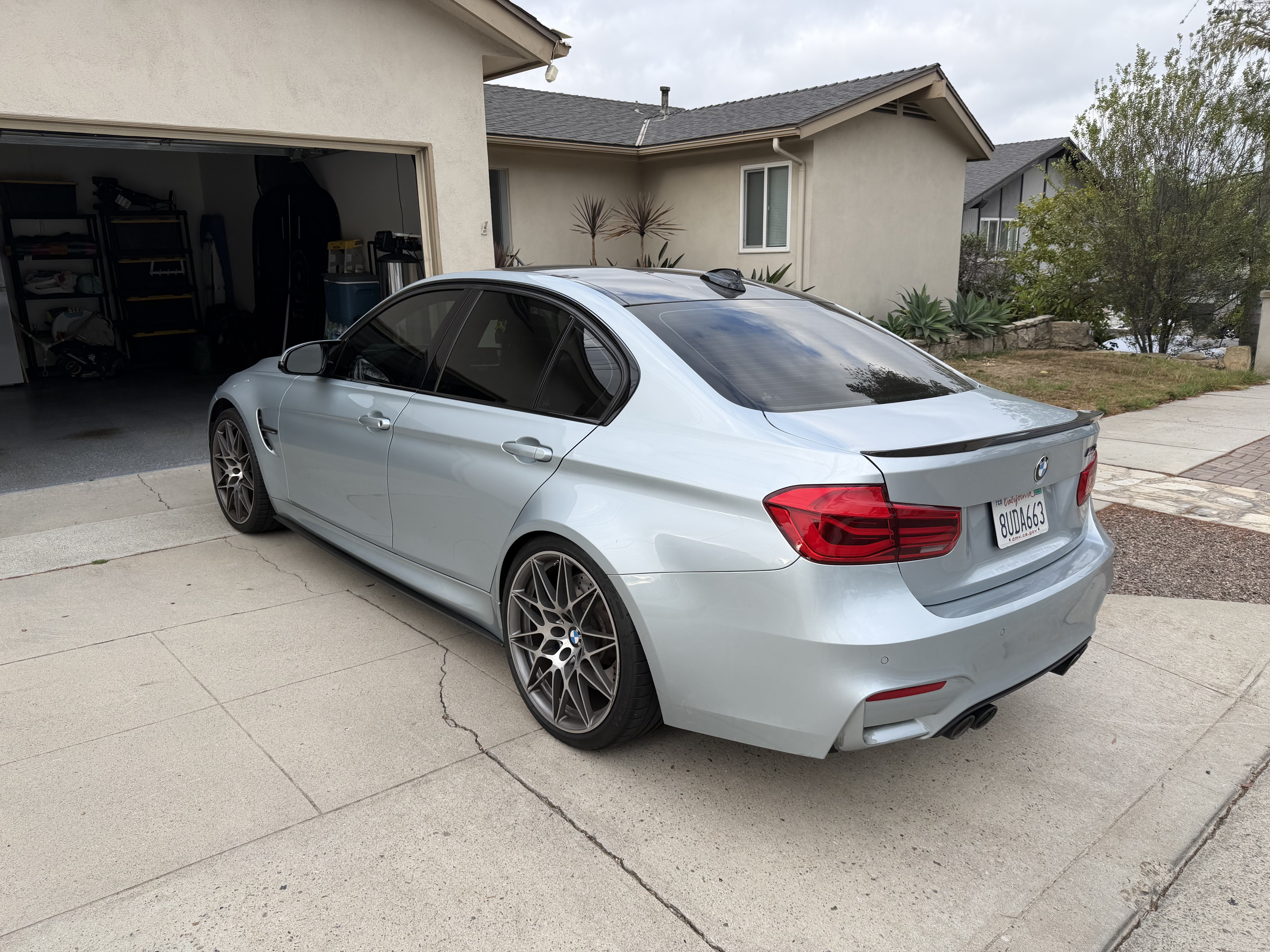 Used 2017 BMW M3 RWD image 6