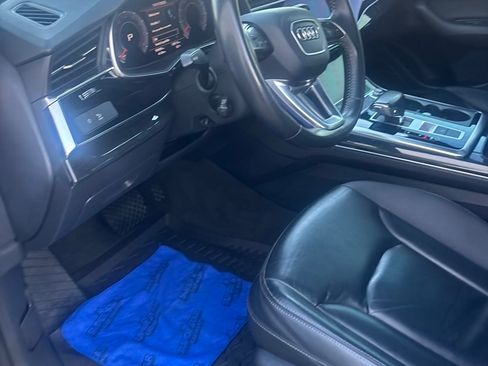 Used 2019 Audi Q8 Premium w/ Convenience Package image 14