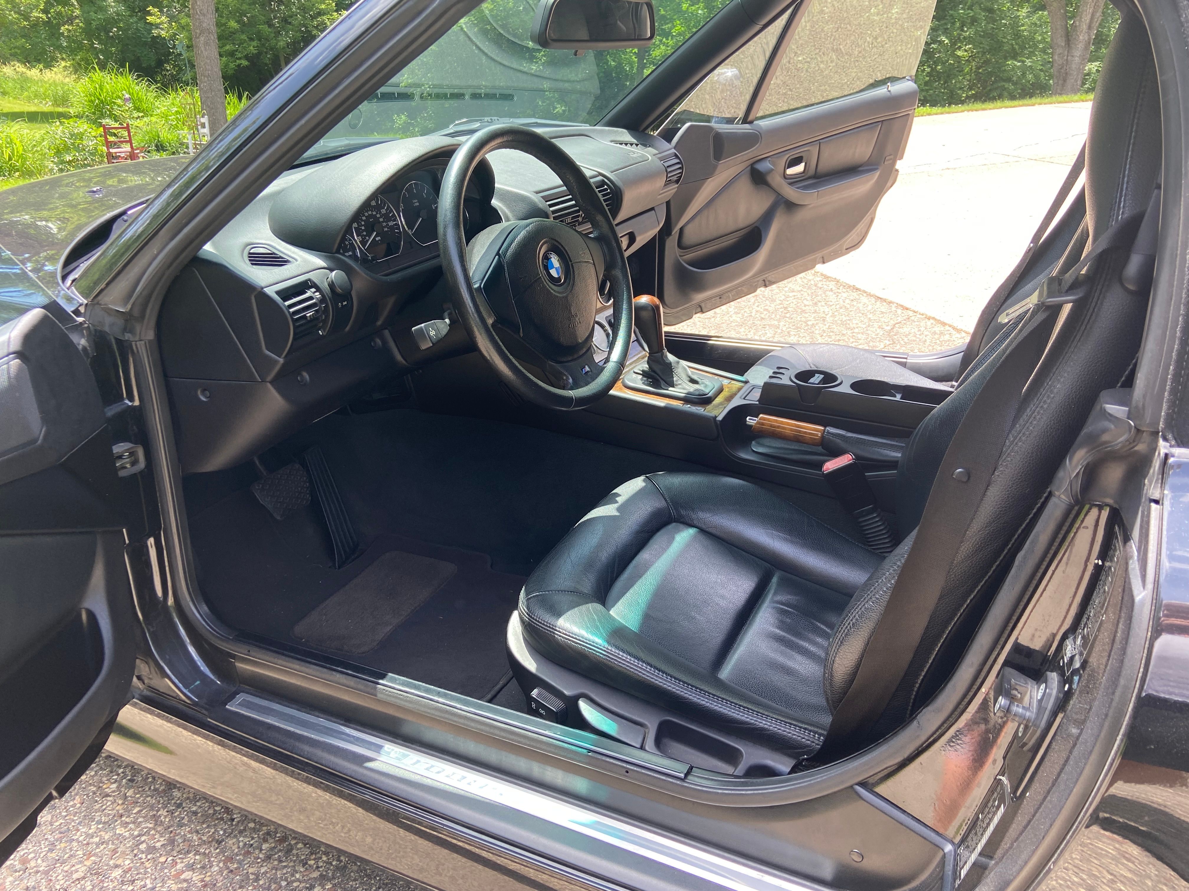 Used 2002 BMW Z3 3.0i RWD image 12