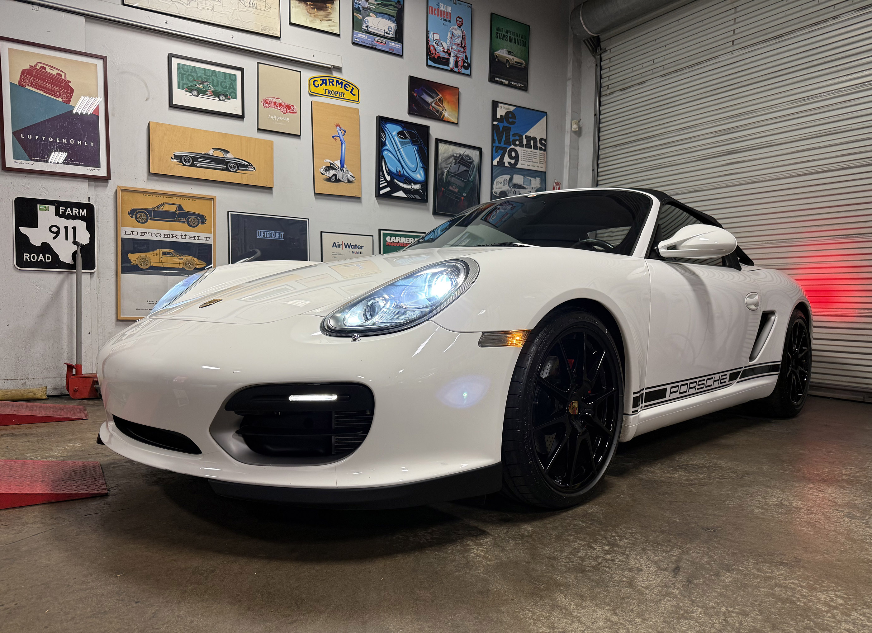 Used 2011 Porsche Boxster Spyder RWD image 13