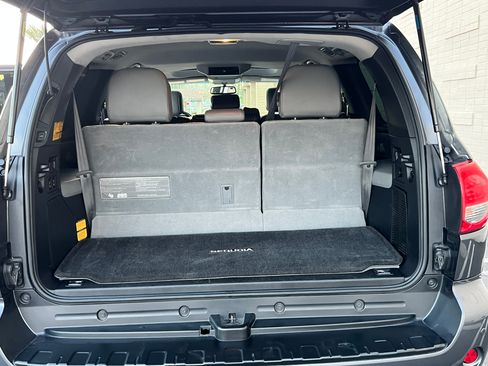Used 2014 Toyota Sequoia Limited image 26