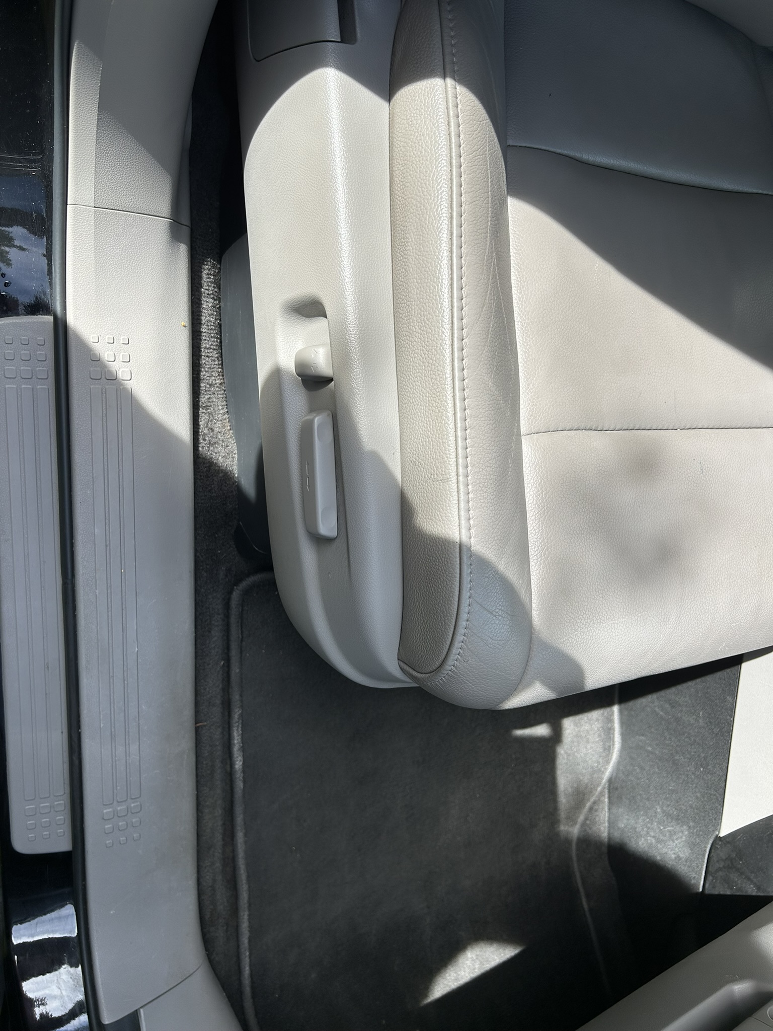 Used 2012 Honda Pilot Touring image 22