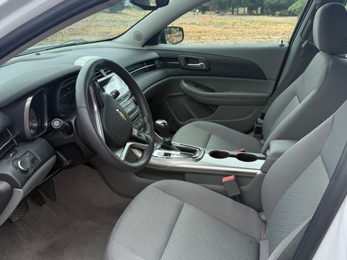 Used 2013 Chevrolet Malibu LS FWD image 6