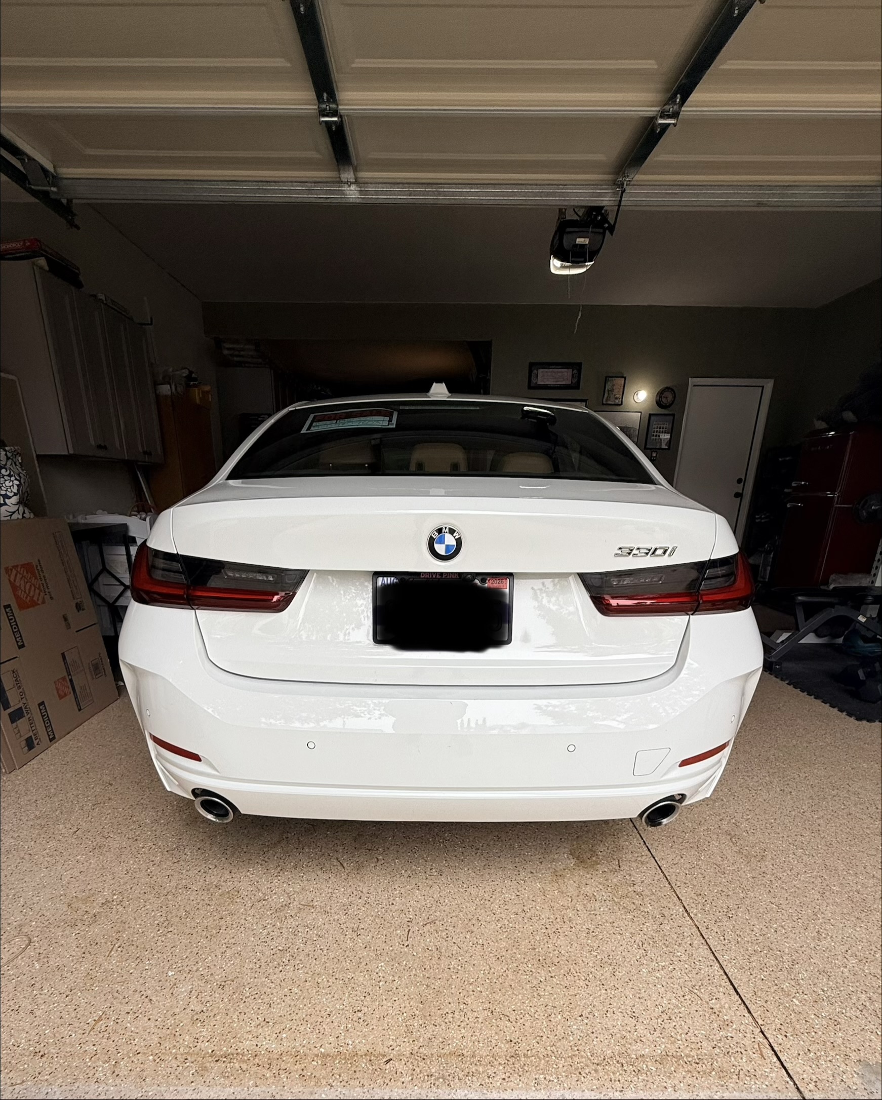 Used 2023 BMW 330i Sedan w/ Premium Package RWD image 2