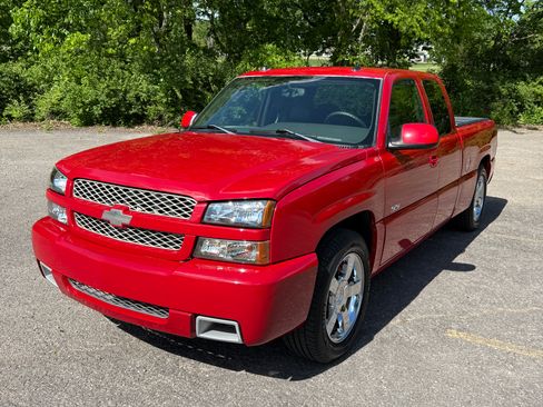 Used 2004 Chevrolet Silverado 1500 SS AWD/4WD image 1