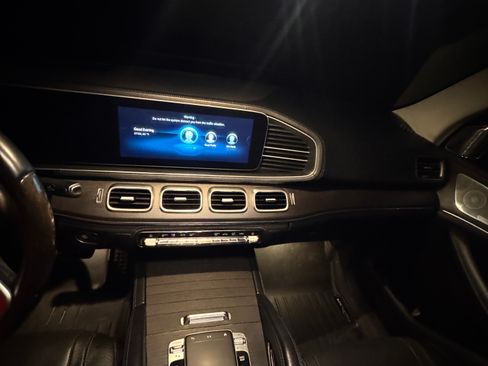 Used 2020 Mercedes-Benz GLS 580 4MATIC image 5