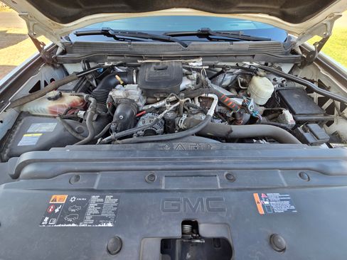 Used 2015 GMC Sierra 3500 Denali w/ Duramax Plus Package image 15