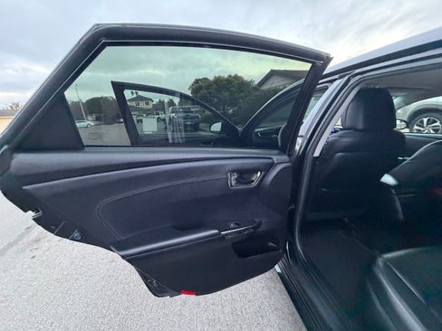 Used 2015 Toyota Avalon XLE FWD image 13