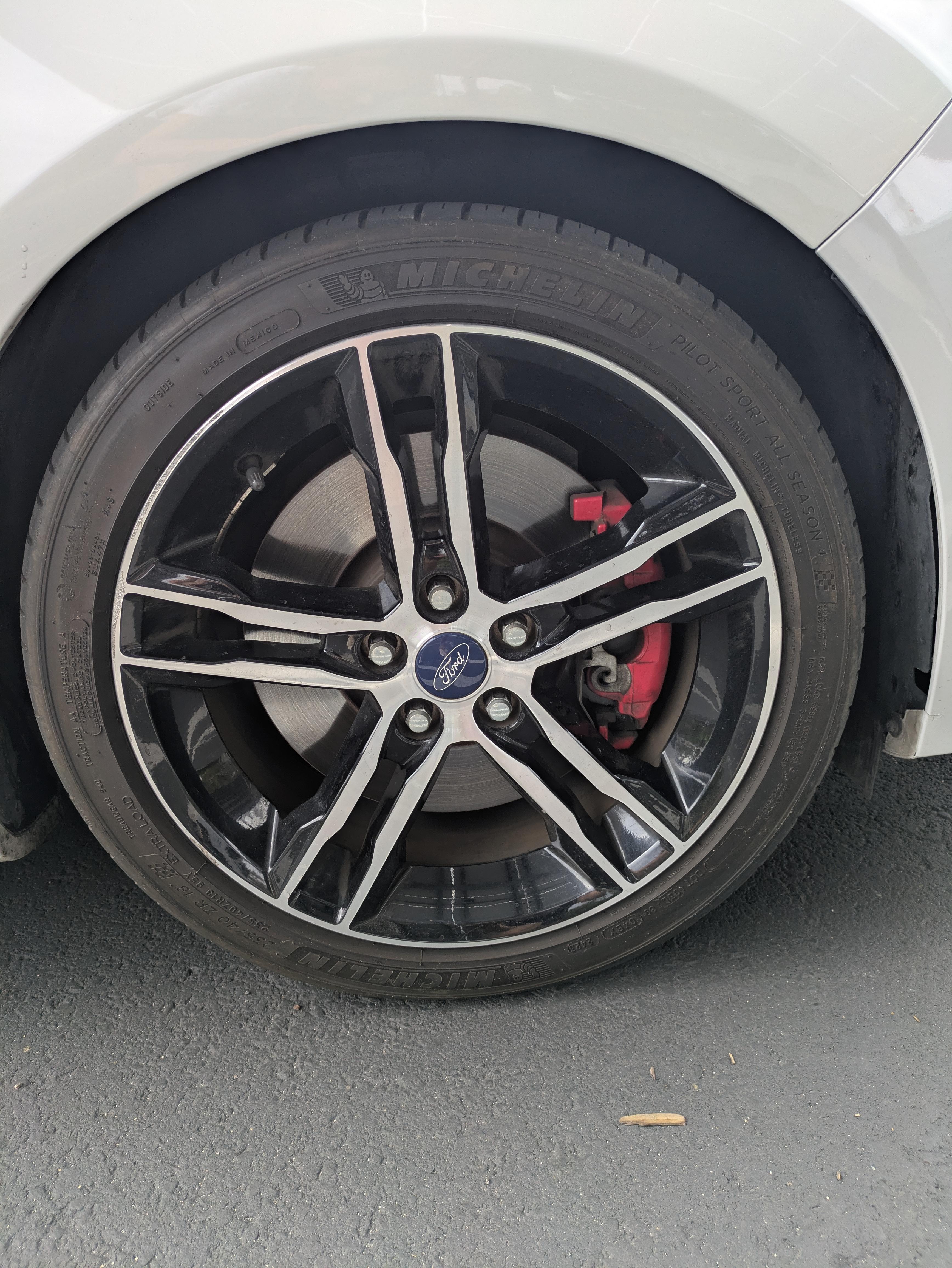 Used 2017 Ford Focus ST w/ Equipment Group 401A FWD image 8