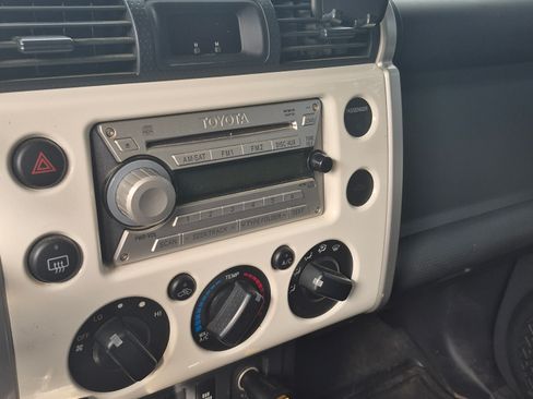 Used 2008 Toyota FJ Cruiser 4WD image 16